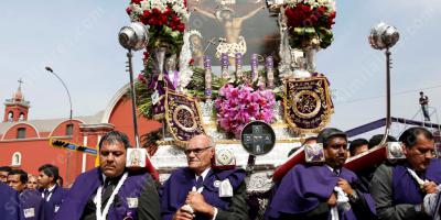 procession religieuse films