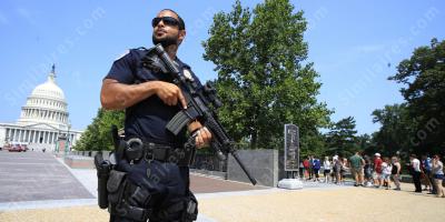 un policier touché par une balle dans le dos films