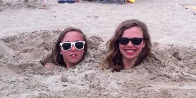 enterré dans le sable films